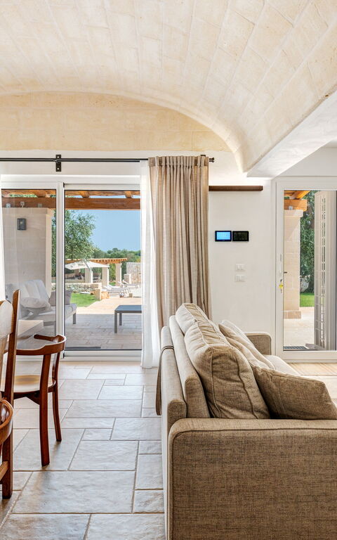 Trulli di Luccio: Lunchroom, Woonkamer