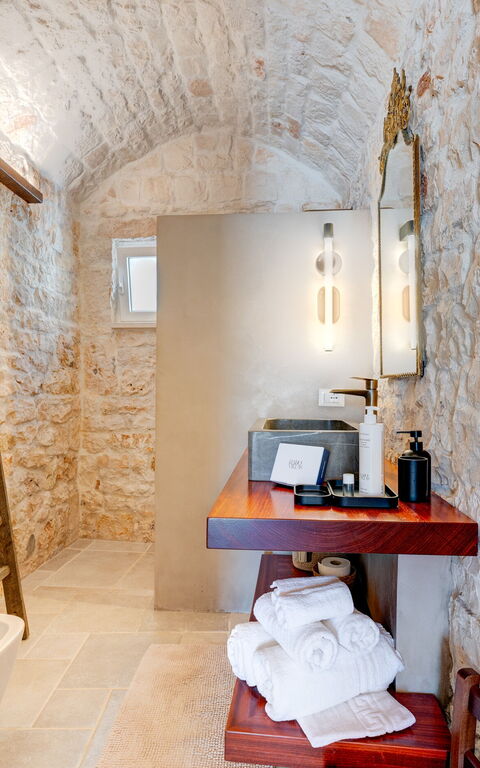 Trulli di Luccio: Badkamer