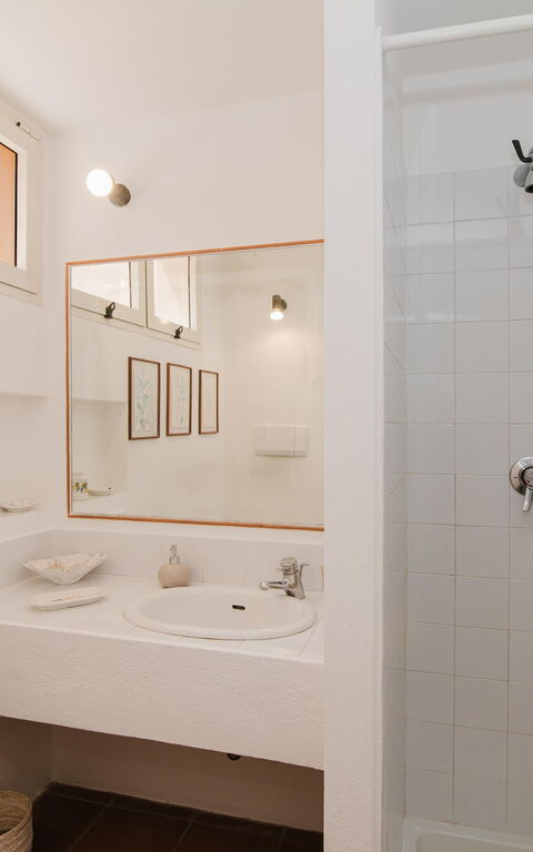 Villa Cala Serena: Badkamer