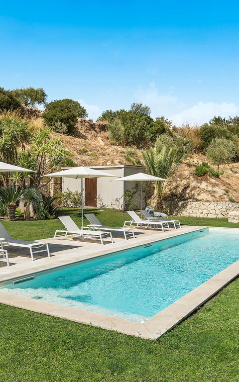 Villa Petite Afrique: Buitenkanten, Buitenshuis, Tuin, zwembad