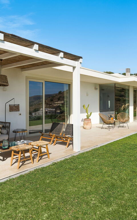 Villa Petite Afrique: Buitenkanten, Buitenshuis, Tuin