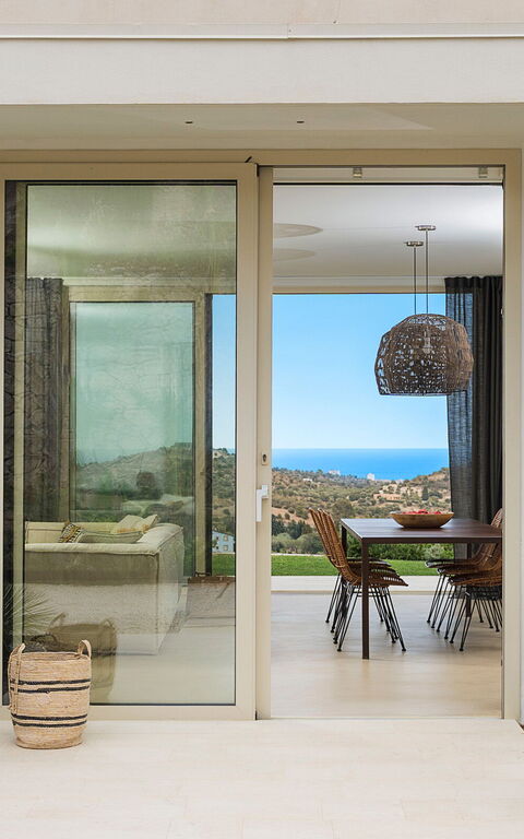 Villa Petite Afrique: Buitenkanten, Buitenshuis