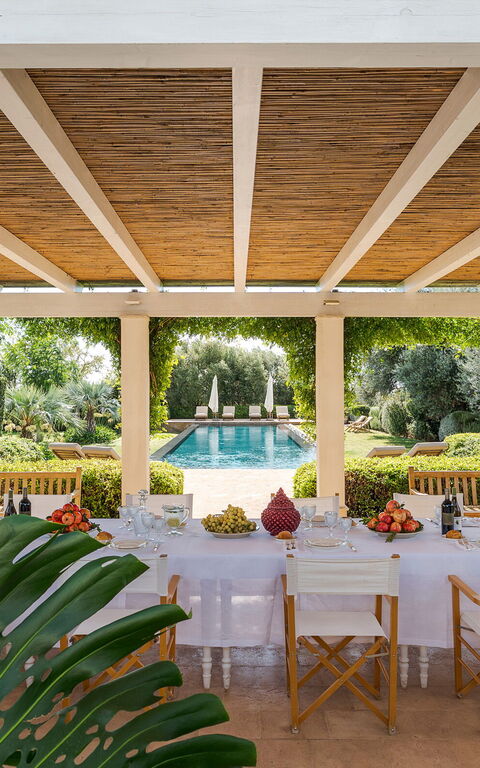 Domus Olivae: Balkon / terras / patio, Buitenkanten, Buitenshuis