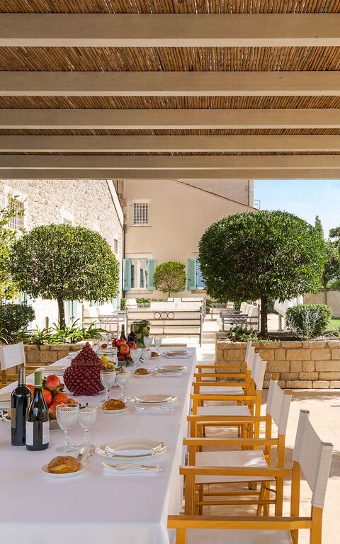 Domus Olivae: Balkon / terras / patio, Buitenkanten, Buitenshuis