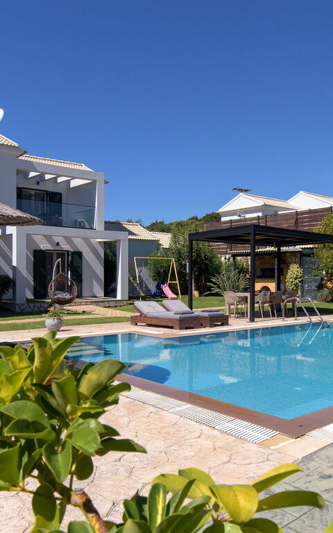 Villa Carreta: Buitenkanten, Buitenshuis, zwembad