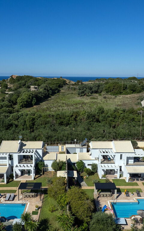 Villa Melitti: Buitenkanten, Buitenshuis, Keer bekeken, Tuin, zwembad