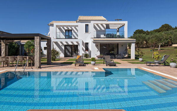 Villa Melitti: Buitenkanten, Buitenshuis, zwembad