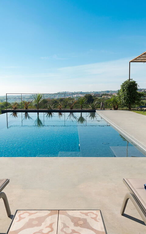 Villa Agrume: Buitenkanten, Buitenshuis