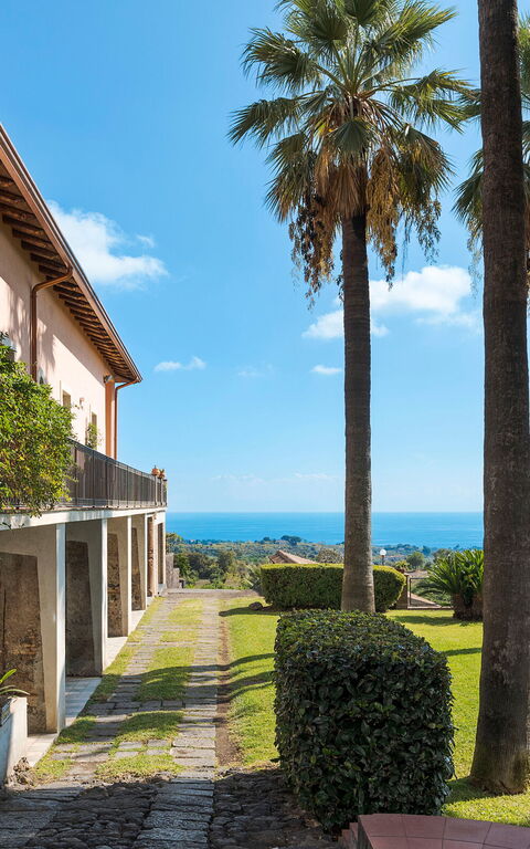 Villa Agrume: Buitenkanten, Buitenshuis