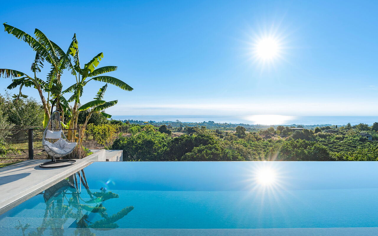 Villa Agrume: Buitenkanten, Buitenshuis