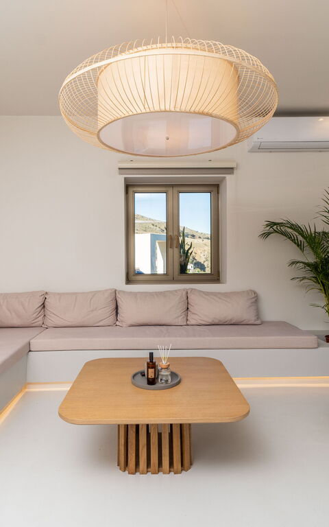 Lofos Horizon Villa: Woonkamer