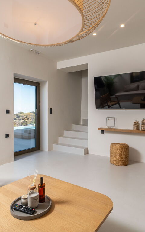 Lofos Horizon Villa: Woonkamer