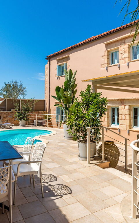 Villa Cava: Balkon / terras / patio, Buitenkanten, Buitenshuis, zwembad