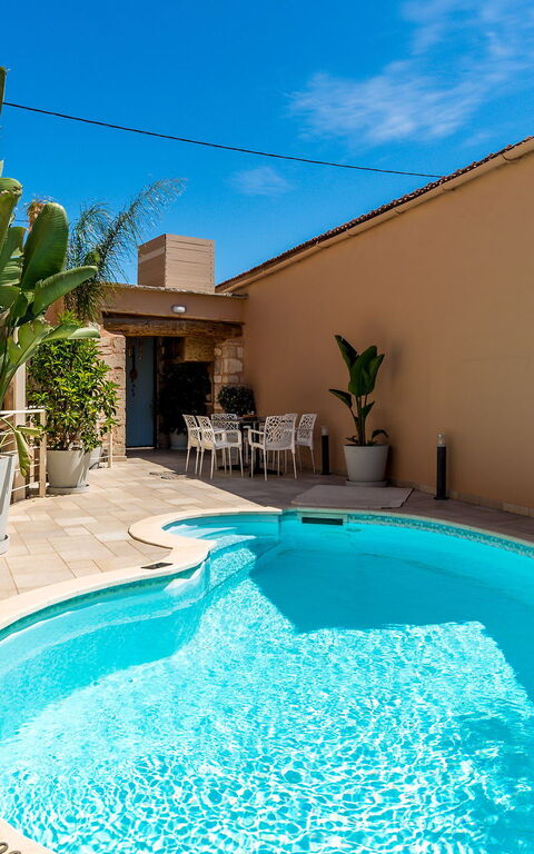 Villa Cava: Buitenkanten, Buitenshuis, zwembad