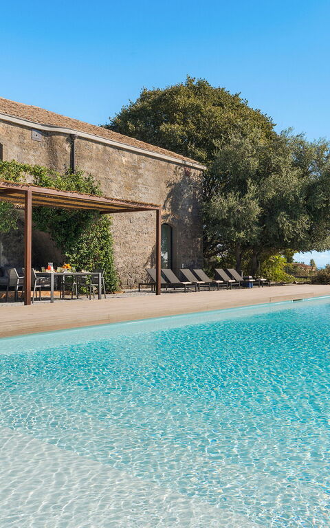 Muna Retreat: Buitenkanten, Buitenshuis, zwembad