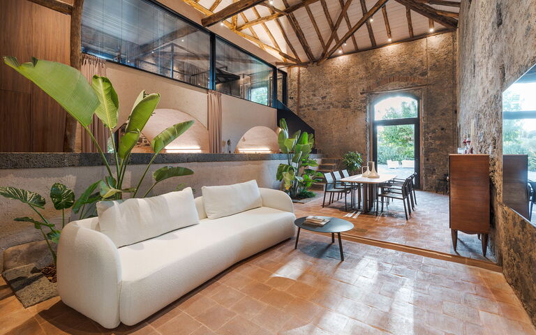 Muna Retreat: Lunchroom, Woonkamer