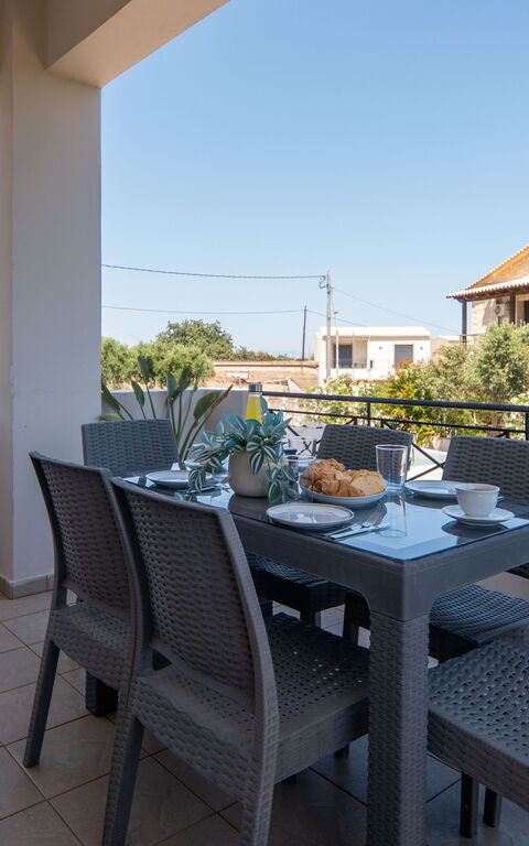 Magnolia: Balkon / terras / patio, Buitenshuis