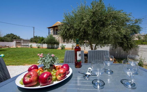 Magnolia: Buitenkanten, Buitenshuis, Tuin