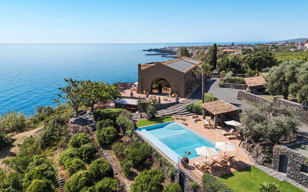 Villa Continella: Keer bekeken, Tuin, zwembad