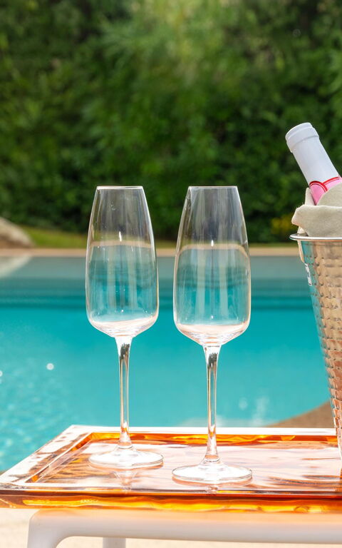 Villa Marinella: Buitenkanten, zwembad