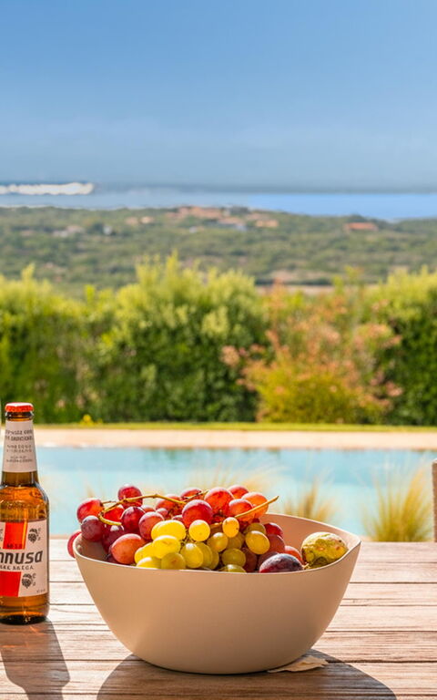 Villa Marinella: Buitenkanten, Keer bekeken, zwembad