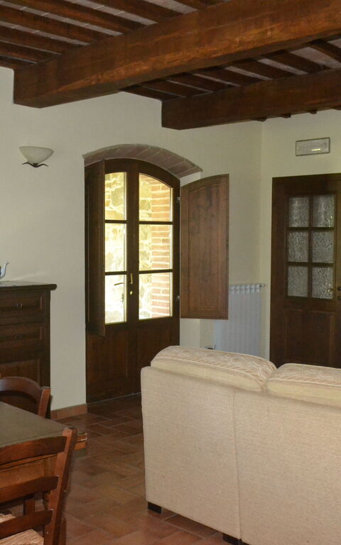 Podere Peteglia: Lunchroom, Woonkamer