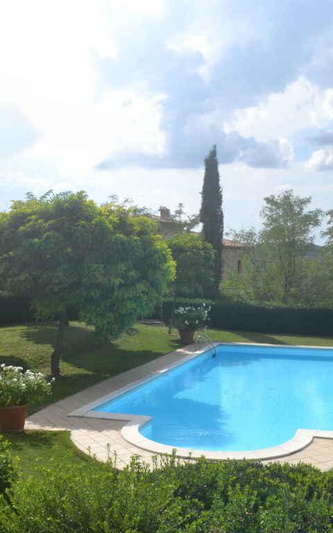 Podere Peteglia: Buitenkanten, Buitenshuis, Tuin, zwembad