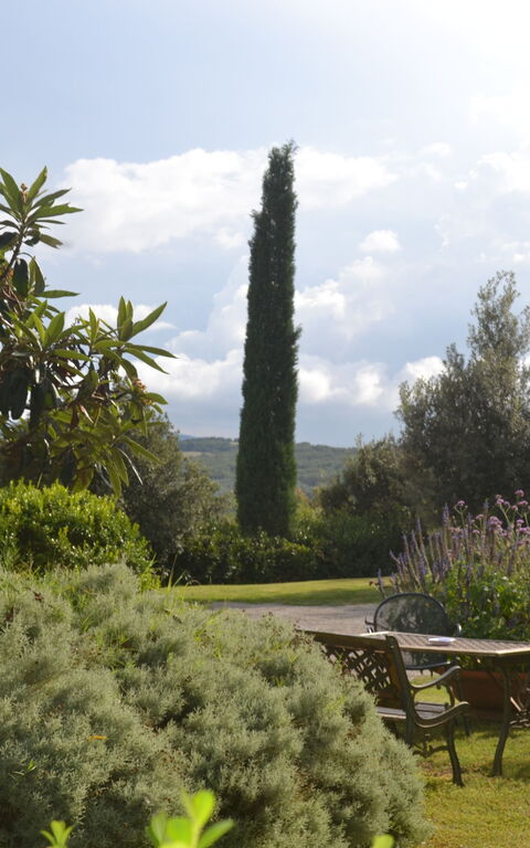 Podere Peteglia: Buitenkanten, Buitenshuis, Tuin