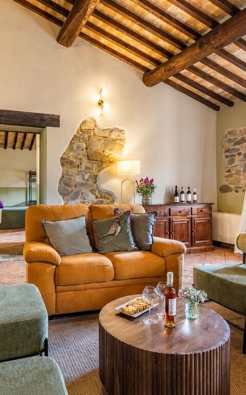Podere Peteglia: Woonkamer