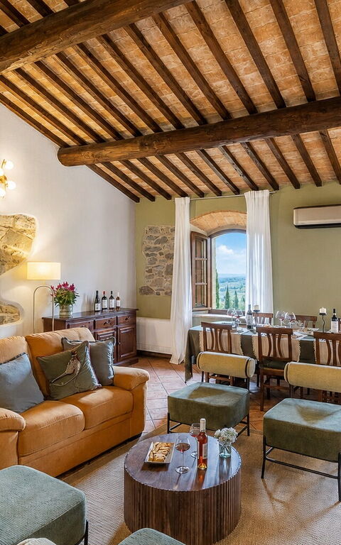 Podere Peteglia: Woonkamer