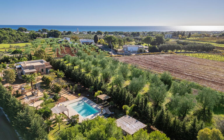 Villa Renedda: Keer bekeken, zwembad