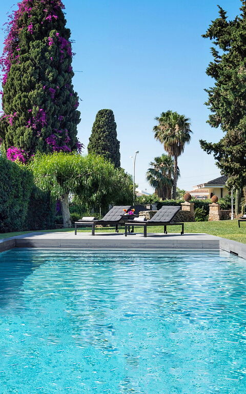 Villa Profumo D'Oriente: Buitenkanten, Buitenshuis, Tuin, zwembad