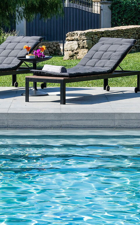 Villa Profumo D'Oriente: Buitenkanten, Buitenshuis, Tuin, zwembad