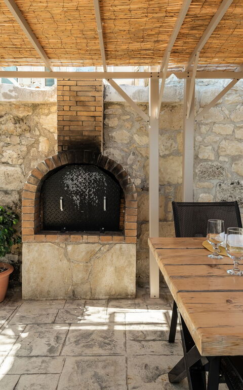 Villa Olympia: Balkon / terras / patio, Buitenkanten, Buitenshuis