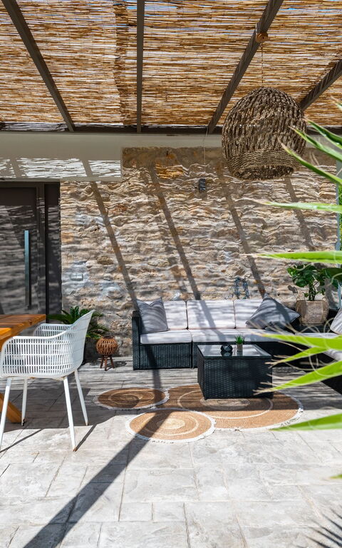 Villa Olympia: Balkon / terras / patio, Buitenkanten, Buitenshuis