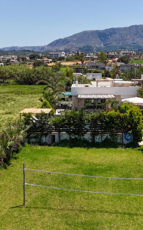 Villa Olympia: Keer bekeken, Tuin