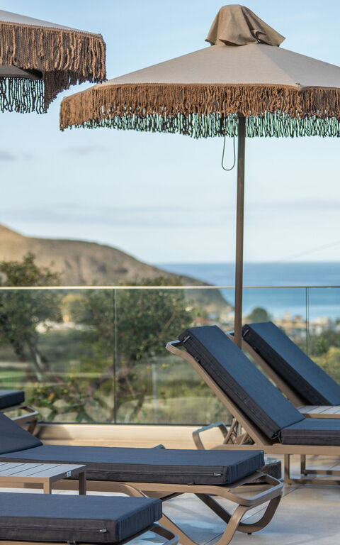 Villa Vasilissa: Buitenkanten, Buitenshuis, Keer bekeken