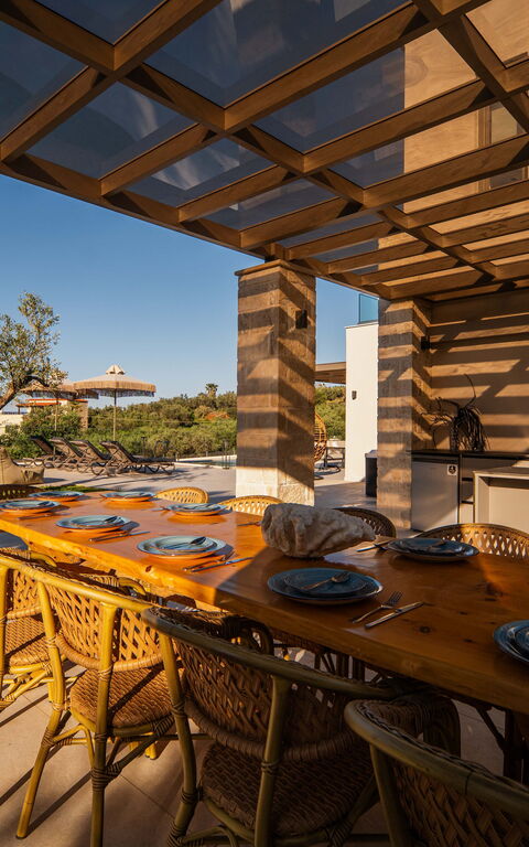 Villa Vasilissa: Balkon / terras / patio, Buitenkanten, Buitenshuis