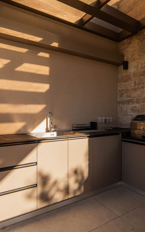 Villa Vasilissa: Balkon / terras / patio, Buitenkanten, Buitenshuis