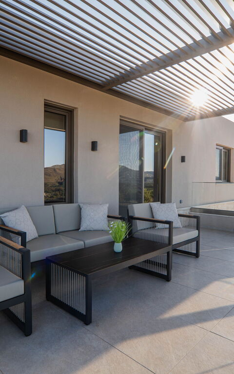 Villa Vasilissa: Balkon / terras / patio, Buitenkanten, Buitenshuis