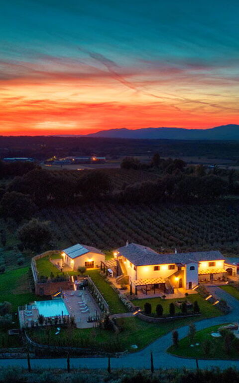 Tenuta Poggio Guiano: Buitenkanten, Keer bekeken