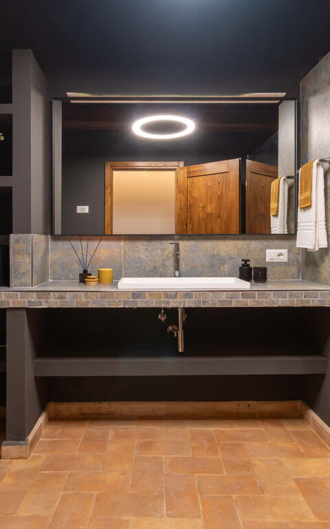 Tenuta Poggio Guiano: Badkamer