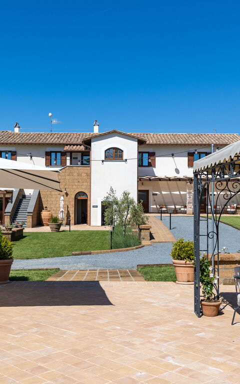 Tenuta Poggio Guiano: Balkon / terras / patio, Buitenkanten, Buitenshuis