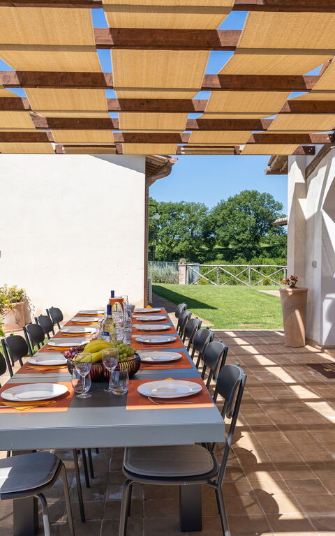 Tenuta Poggio Guiano: Balkon / terras / patio, Buitenkanten, Buitenshuis, Tuin