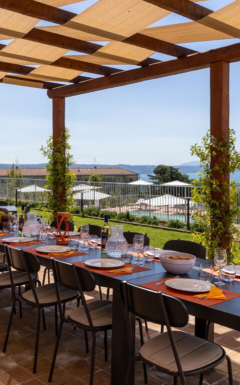 Tenuta Poggio Guiano: Balkon / terras / patio, Buitenkanten, Buitenshuis, Keer bekeken, Tuin