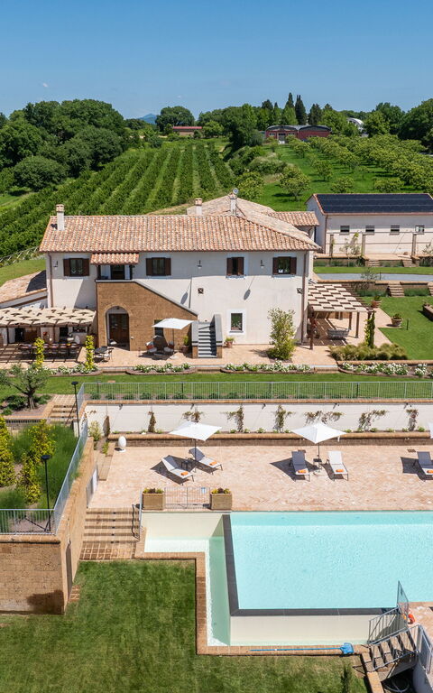 Tenuta Poggio Guiano: Buitenkanten, Buitenshuis, Keer bekeken, Tuin, zwembad