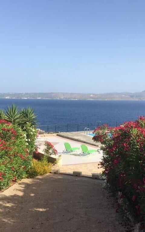 Villa Pi: Keer bekeken