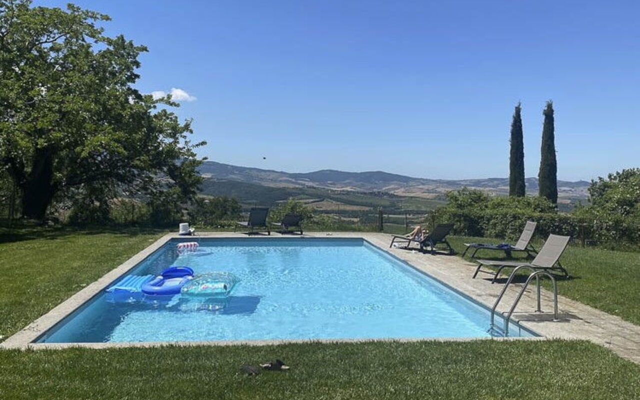 Podere i Prati: Buitenkanten, Buitenshuis, zwembad