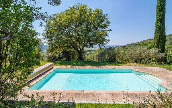 Villa Roseto: Buitenkanten, Buitenshuis, zwembad