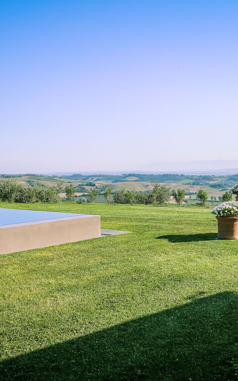 Villa Icario: Buitenkanten, Buitenshuis, Keer bekeken, zwembad